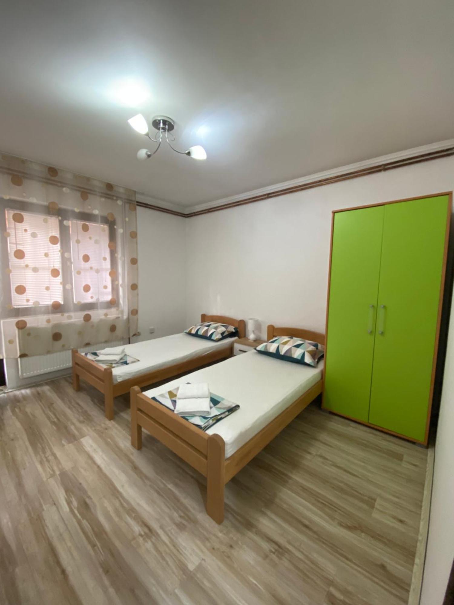 Apartmani Dora Leskovac Leskovac  Exterior photo